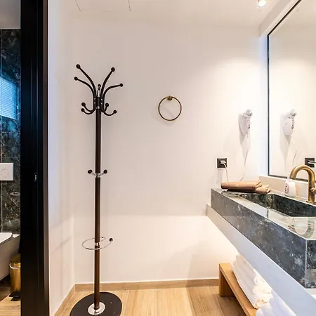 Soleluna 1-on The Beach-hot Tub-smart Apartament