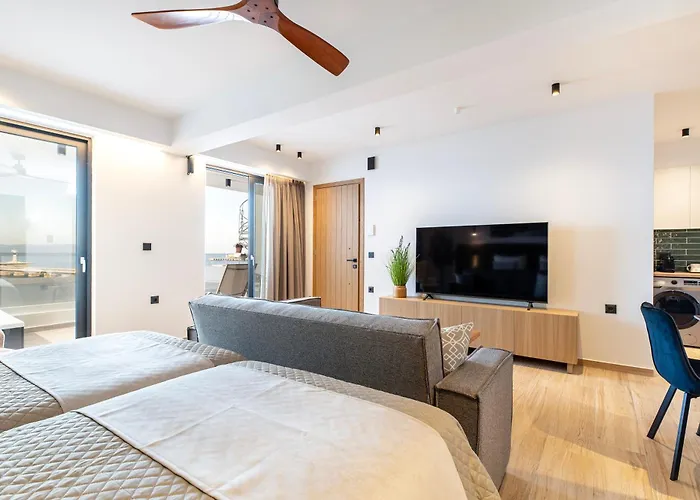 Soleluna 1-on The Beach-hot Tub-smart 코스 타운