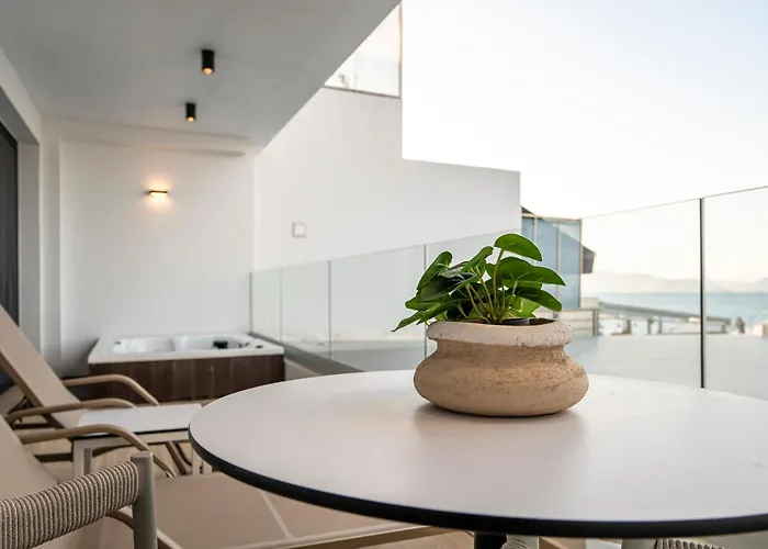 Appartement Soleluna 1-on The Beach-hot Tub-smart