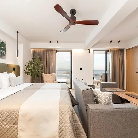 Soleluna 1-on The Beach-hot Tub-smart Lägenhet